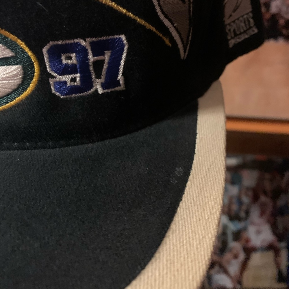 Vintage 1997 Green Bay Packers NFC champs hat - Picture 3 of 8